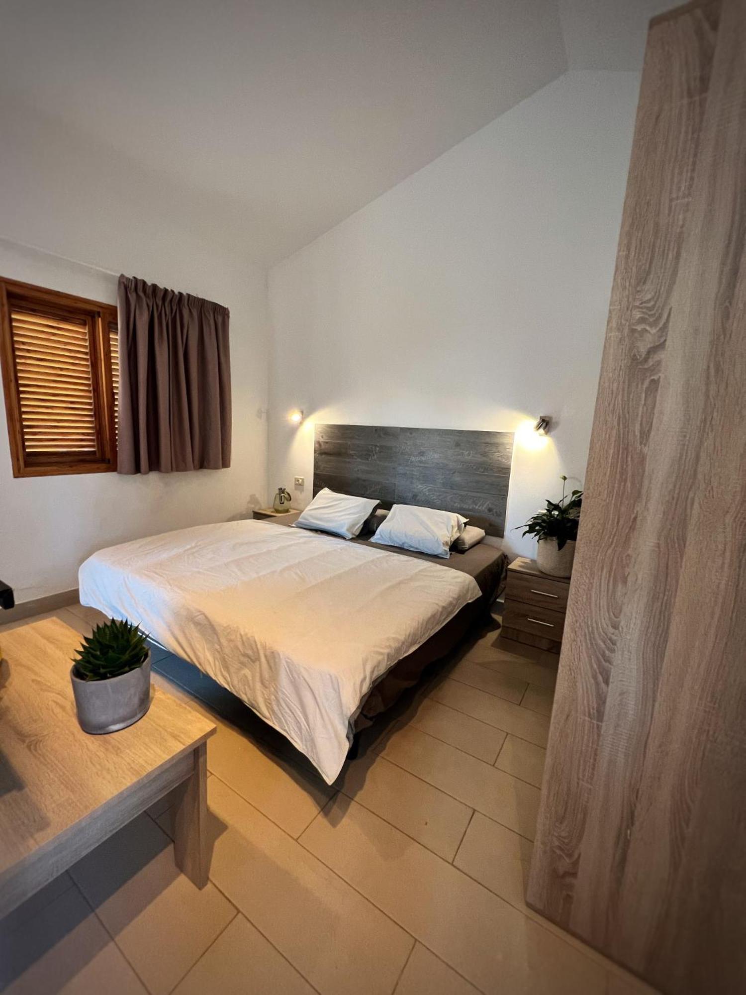 Apartment Buzzstays: 1-bed Bungalow, Garden, Near Yumbo & *