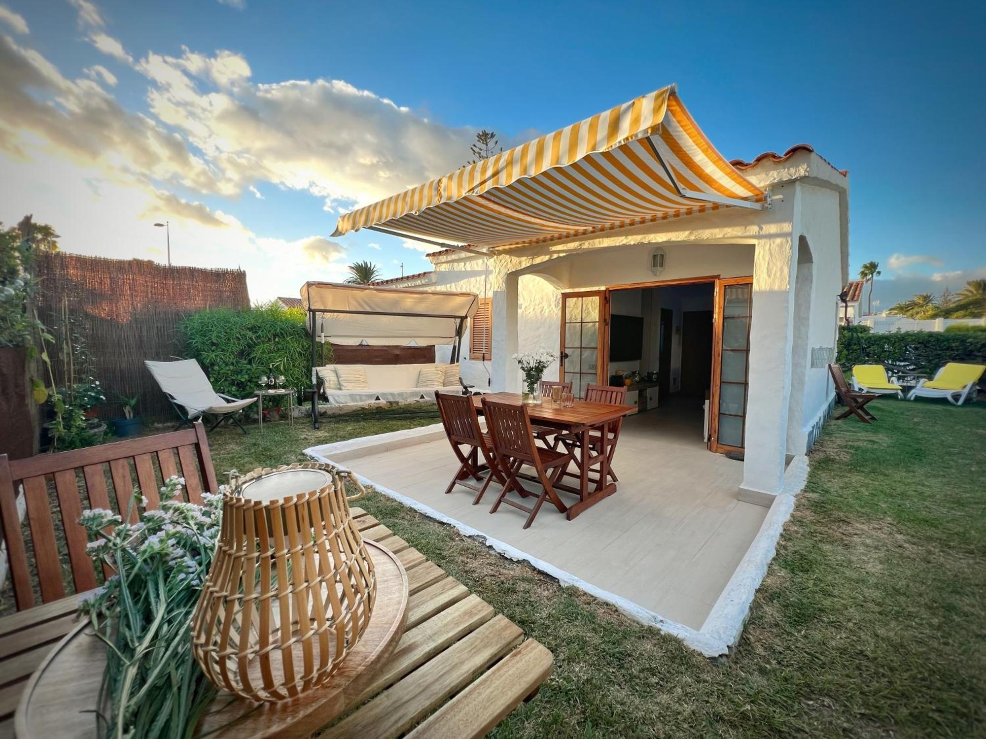 Apartment Buzzstays: 1-bed Bungalow, Garden, Near Yumbo &